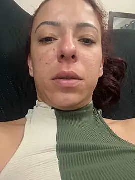 leelecarolinna online show from October 3, 10:20 am