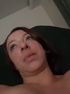 leelecarolinna online show from October 2, 3:11 am