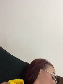 leelecarolinna online show from October 15, 11:07 pm