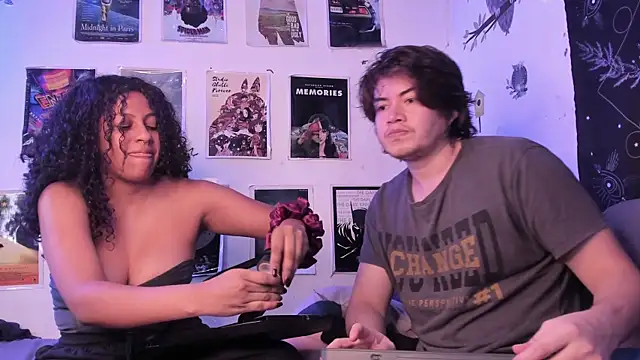 hothoneychile online show from April 16, 2:56 am