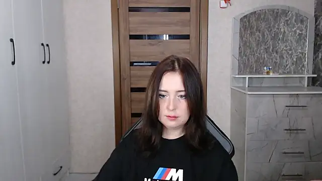 Kristy-Max online show from October 27, 9:42 pm