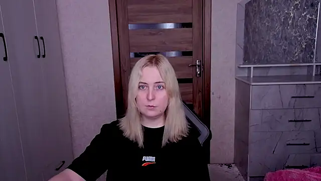 Kristy-Max online show from March 18, 5:34 am