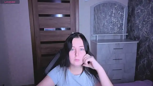 Kristy-Max online show from August 7, 7:43 pm
