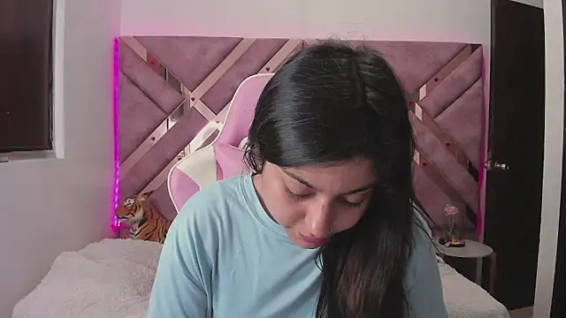 tigerbaby  online show from May 8, 3:15 pm
