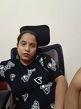 Simran-Kaur143 online show from July 8, 12:18 pm
