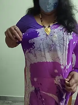 Snapshot of neelu-hoty chatting on September 19, 4:06 pm neelu-hoty online show from September 19, 4:06 pm