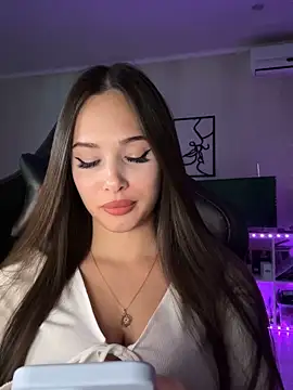 EricaWalls online show from September 19, 8:52 pm