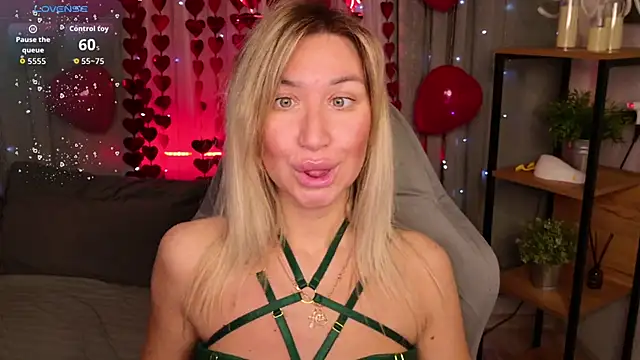 MilaBott online show from February 9, 7:49 pm