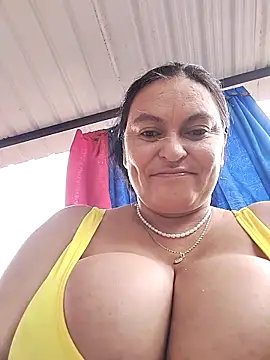 Horny-Mommy-Dirty online show from April 15, 3:34 pm