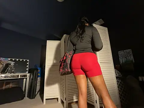 wynterheat online show from May 26, 2:16 pm