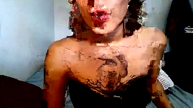 Submersidollx online show from April 24, 5:27 pm