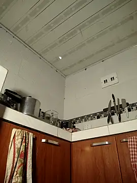 LaurenWelly  online show from April 12, 11:39 pm