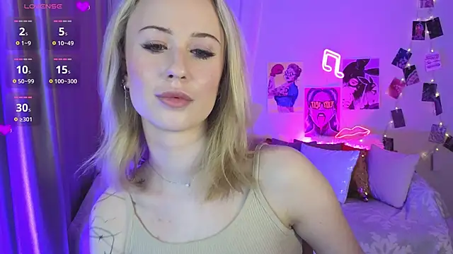 SashaBrooks online show from February 26, 11:15 pm