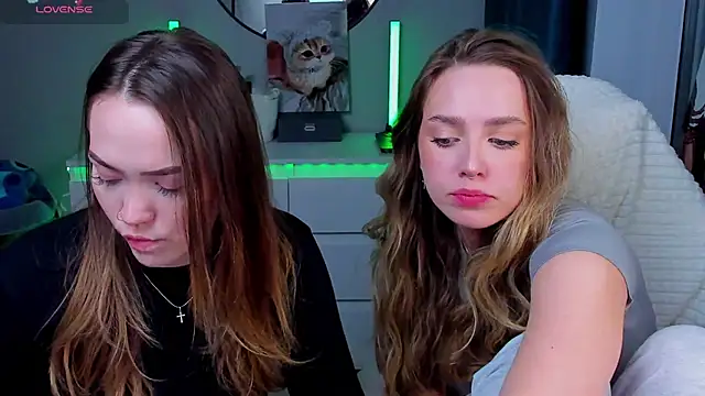 Evia r0se online show from March 7, 7:54 pm