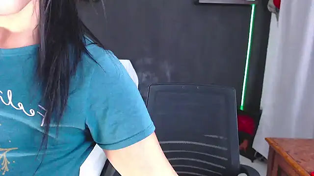 SusanLeroy online show from April 17, 9:22 am