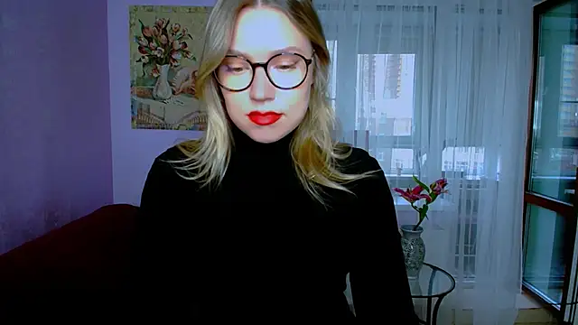 TaylorBre online show from September 23, 5:27 am