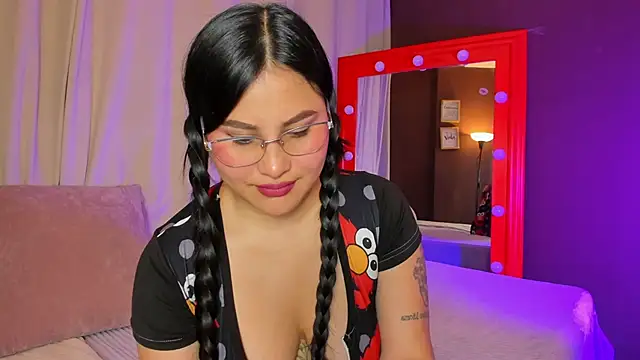 Little Ivy online show from February 27, 7:46 pm