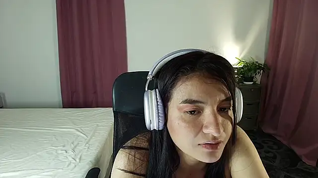 ChloeSanchezx online show from May 10, 3:19 am