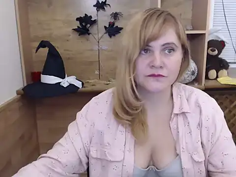 DaniellaKiss online show from November 22, 7:16 pm