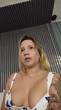 MiaPetit  online show from December 3, 8:00 pm