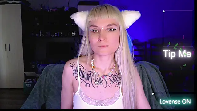 mischellemeow13 online show from May 22, 6:00 am