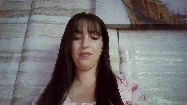 LuLuLover89 online show from July 19, 8:22 pm