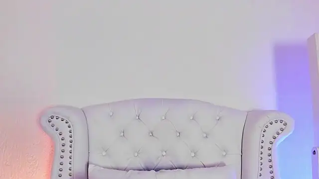 GabyPetit online show from April 6, 7:48 pm