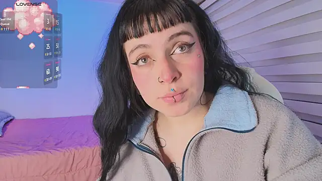 Lucy Smith2 online show from September 30, 8:03 pm