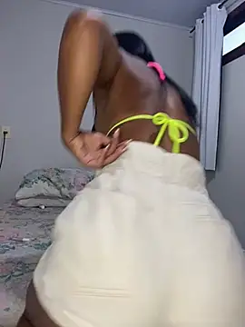 Elamesmamorena online show from January 18, 9:22 pm