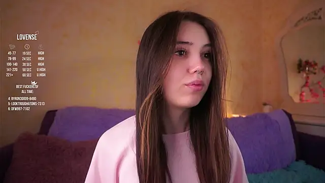 GillianDowdey online show from April 15, 3:29 am