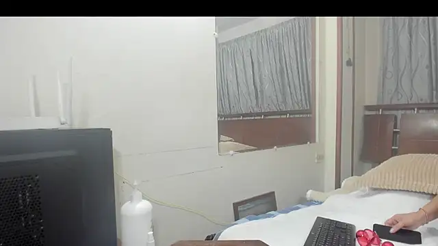 Bellaisa online show from November 4, 3:00 am