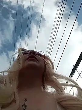 madelaine- online show from March 9, 8:23 pm