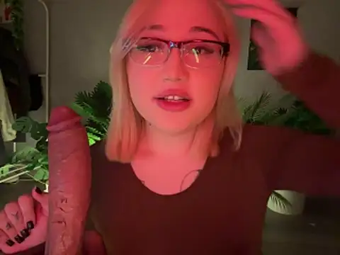 DeepthroatTV online show from February 4, 8:34 pm