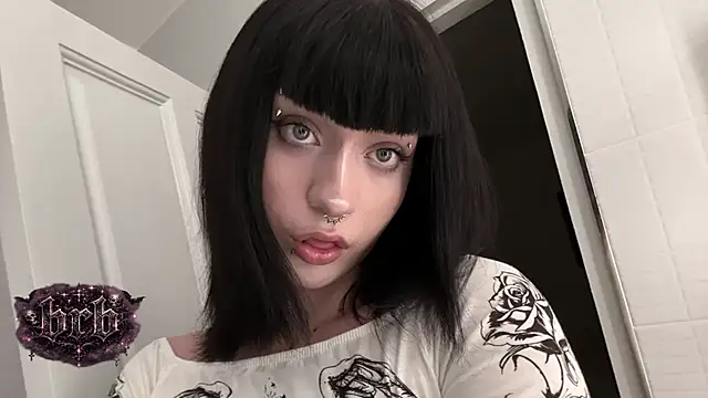 Vailyreb  online show from June 23, 7:01 pm