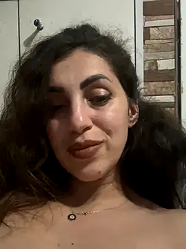 EmaSkyes online show from October 30, 7:37 pm