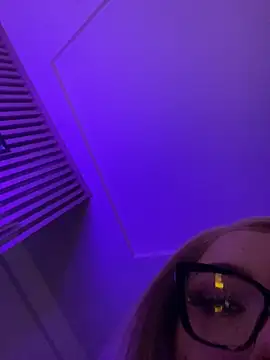 EmaSky online show from November 15, 11:39 pm