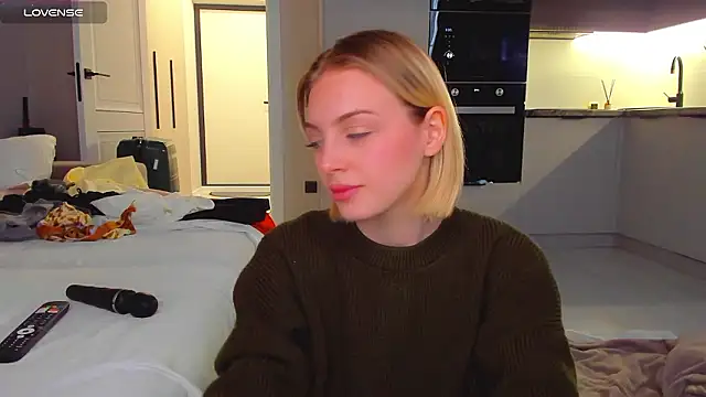 pretty girlnextdoor online show from December 2, 8:48 am