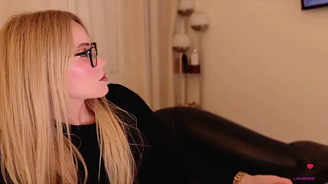 Myassistant online show from October 25, 7:54 pm