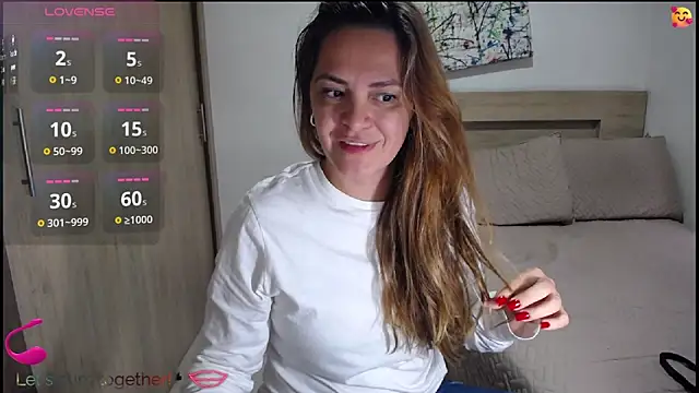 ParisW online show from February 3, 10:34 pm