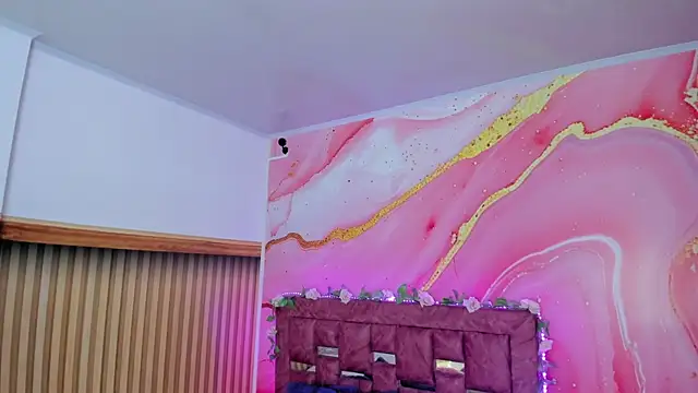 Daisy  rose online show from December 15, 3:01 am