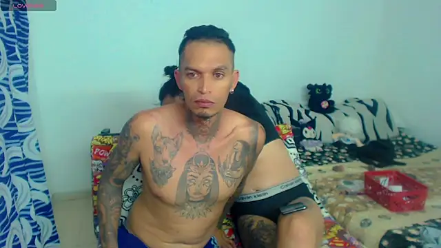 Perla Hotcortes online show from May 11, 11:13 pm