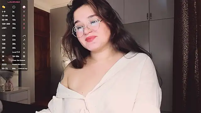 July Slowdive online show from November 18, 5:41 am