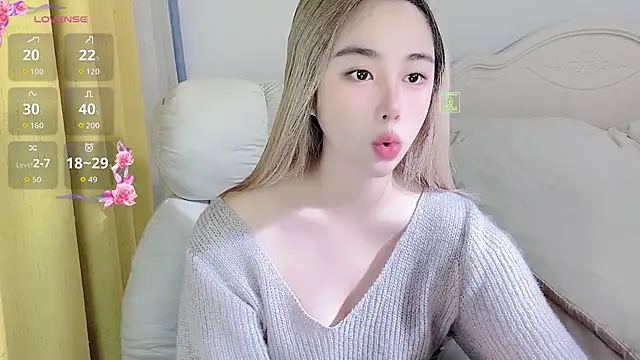 Caitlyn   online show from November 11, 1:08 pm