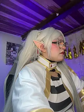 SophiaWeestt99 online show from April 18, 4:26 am