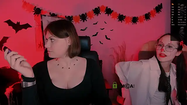 nikole kitt online show from October 22, 7:30 pm