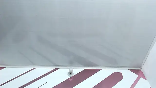 Kitten Hot  online show from January 15, 11:05 am