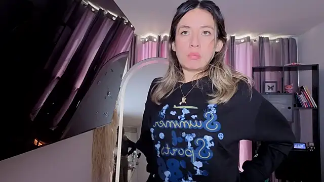 sexfire lalita online show from April 1, 3:20 pm