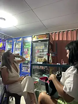 Hot beauty   online show from March 11, 3:00 am