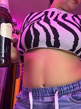 Hot beauty   online show from March 14, 5:08 am