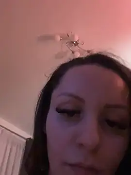 Chiara0102 online show from May 27, 8:06 pm